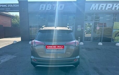 Toyota RAV4, 2018 год, 2 150 000 рублей, 7 фотография