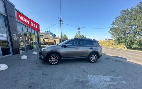 Toyota RAV4, 2018 год, 2 150 000 рублей, 5 фотография