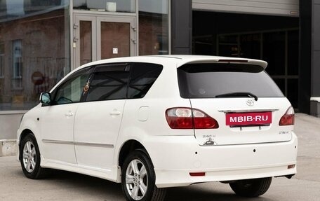 Toyota Ipsum II, 2001 год, 810 000 рублей, 7 фотография