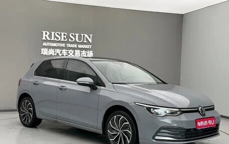 Volkswagen Golf VIII, 2023 год, 1 468 020 рублей, 1 фотография
