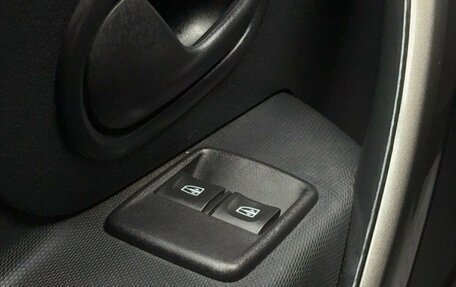 Renault Sandero II рестайлинг, 2019 год, 1 299 000 рублей, 24 фотография
