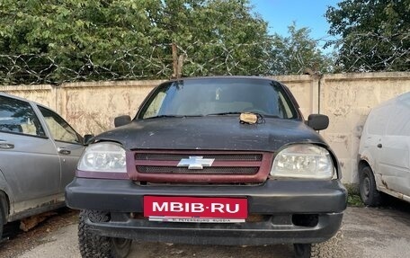 Chevrolet Niva I рестайлинг, 2004 год, 130 000 рублей, 3 фотография