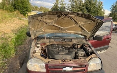 Chevrolet Niva I рестайлинг, 2004 год, 130 000 рублей, 4 фотография