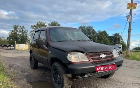 Chevrolet Niva I рестайлинг, 2004 год, 130 000 рублей, 5 фотография