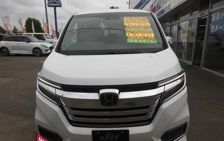 Honda Stepwgn IV, 2021 год, 2 150 000 рублей, 2 фотография