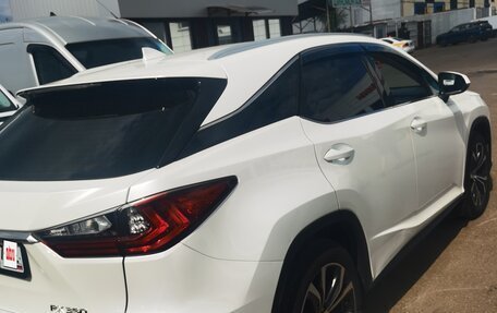 Lexus RX IV рестайлинг, 2017 год, 3 650 000 рублей, 4 фотография