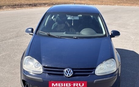 Volkswagen Golf V, 2003 год, 279 000 рублей, 3 фотография