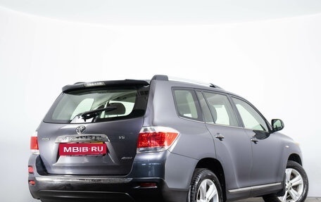 Toyota Highlander III, 2013 год, 1 949 000 рублей, 5 фотография
