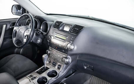 Toyota Highlander III, 2013 год, 1 949 000 рублей, 11 фотография