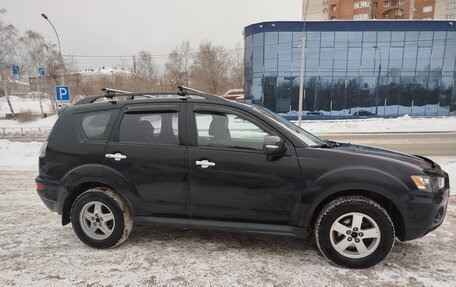 Mitsubishi Outlander III рестайлинг 3, 2011 год, 1 150 000 рублей, 3 фотография