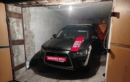 Mitsubishi Outlander III рестайлинг 3, 2011 год, 1 150 000 рублей, 8 фотография
