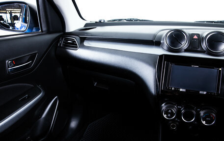 Suzuki Swift V, 2017 год, 1 349 000 рублей, 16 фотография