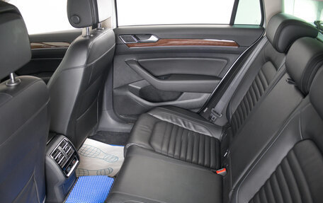 Volkswagen Passat B8 рестайлинг, 2015 год, 1 759 000 рублей, 11 фотография