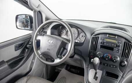 Hyundai Grand Starex Grand Starex I рестайлинг 2, 2012 год, 1 500 000 рублей, 12 фотография