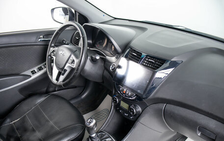 Hyundai Solaris II рестайлинг, 2012 год, 899 000 рублей, 12 фотография