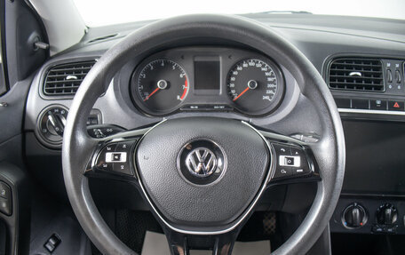 Volkswagen Polo VI (EU Market), 2015 год, 849 000 рублей, 15 фотография