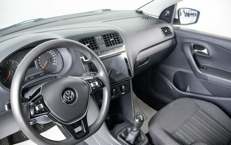 Volkswagen Polo VI (EU Market), 2015 год, 849 000 рублей, 8 фотография