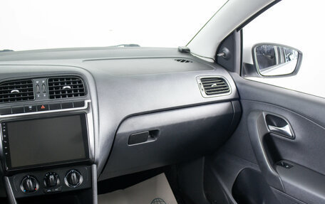 Volkswagen Polo VI (EU Market), 2015 год, 849 000 рублей, 14 фотография
