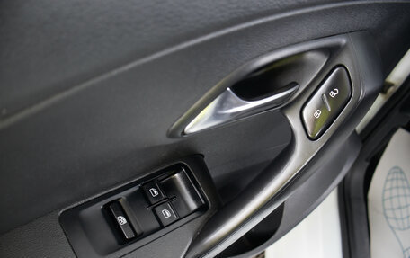 Volkswagen Polo VI (EU Market), 2015 год, 849 000 рублей, 22 фотография