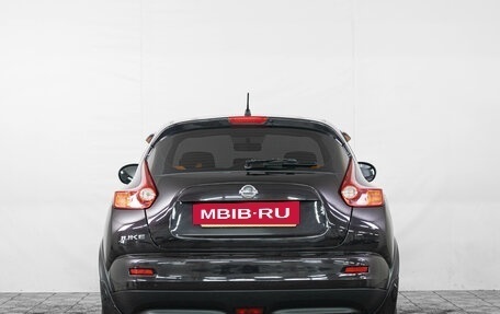 Nissan Juke II, 2013 год, 959 000 рублей, 5 фотография