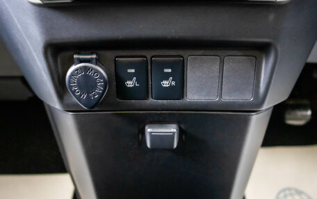 Toyota Roomy I, 2019 год, 1 249 000 рублей, 21 фотография