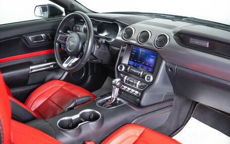 Ford Mustang VI рестайлинг, 2021 год, 3 699 000 рублей, 12 фотография