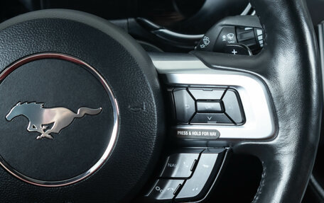 Ford Mustang VI рестайлинг, 2021 год, 3 699 000 рублей, 18 фотография