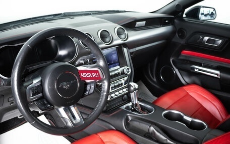 Ford Mustang VI рестайлинг, 2021 год, 3 699 000 рублей, 9 фотография