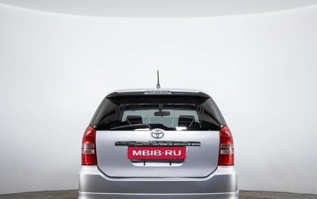 Toyota Wish II, 2005 год, 679 000 рублей, 6 фотография