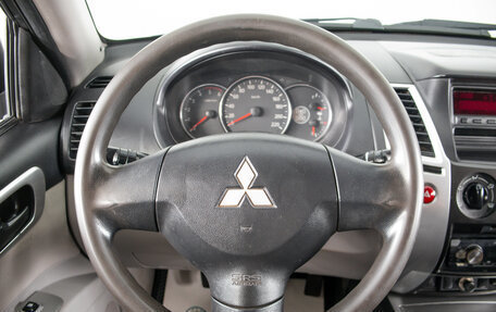 Mitsubishi Pajero Sport II рестайлинг, 2011 год, 1 499 000 рублей, 15 фотография