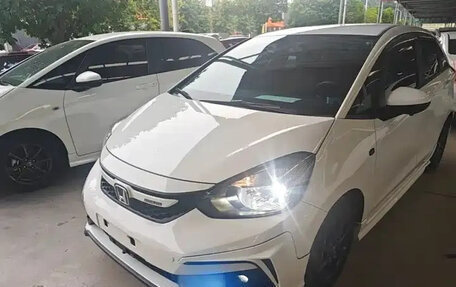 Honda Fit, 2023 год, 1 230 000 рублей, 3 фотография