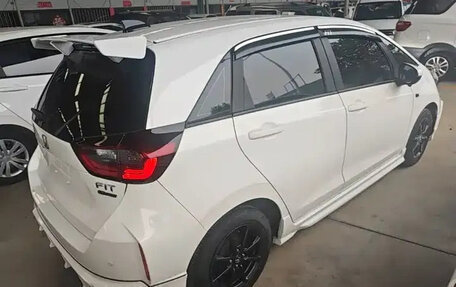 Honda Fit, 2023 год, 1 230 000 рублей, 6 фотография