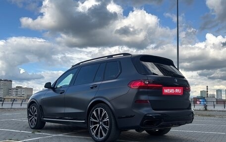 BMW X7, 2022 год, 10 270 000 рублей, 3 фотография