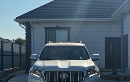 Toyota Land Cruiser Prado 150 рестайлинг 2, 2018 год, 4 750 000 рублей, 1 фотография