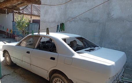 Toyota Crown, 1992 год, 200 000 рублей, 2 фотография
