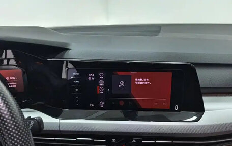 Volkswagen Golf VIII, 2023 год, 1 662 000 рублей, 10 фотография