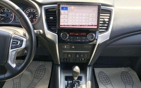 Mitsubishi L200 IV рестайлинг, 2023 год, 3 925 000 рублей, 8 фотография