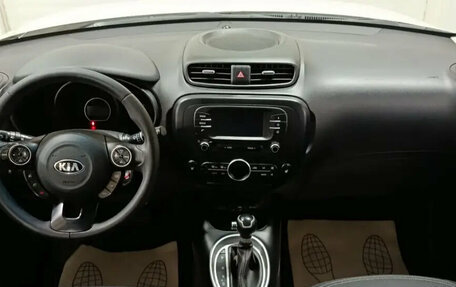 KIA Soul II рестайлинг, 2018 год, 1 580 000 рублей, 8 фотография