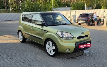 KIA Soul I рестайлинг, 2011 год, 750 000 рублей, 2 фотография