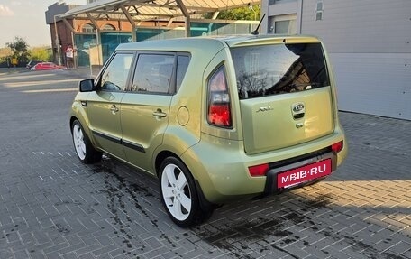 KIA Soul I рестайлинг, 2011 год, 750 000 рублей, 6 фотография