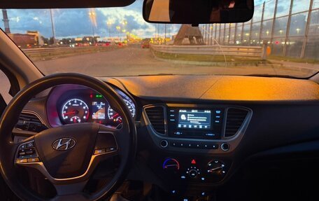 Hyundai Solaris II рестайлинг, 2021 год, 1 100 000 рублей, 6 фотография