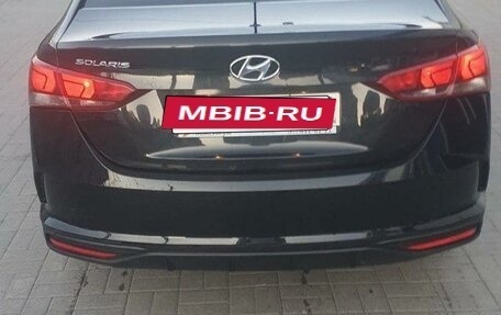 Hyundai Solaris II рестайлинг, 2021 год, 1 100 000 рублей, 2 фотография