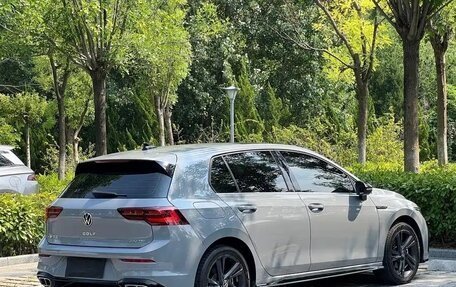 Volkswagen Golf VIII, 2023 год, 1 900 000 рублей, 3 фотография