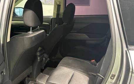 Mitsubishi Outlander III рестайлинг 3, 2013 год, 1 450 000 рублей, 12 фотография