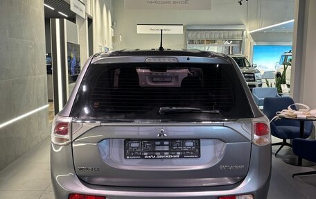 Mitsubishi Outlander III рестайлинг 3, 2013 год, 1 450 000 рублей, 6 фотография