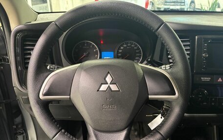 Mitsubishi Outlander III рестайлинг 3, 2013 год, 1 450 000 рублей, 16 фотография