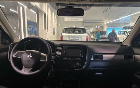 Mitsubishi Outlander III рестайлинг 3, 2013 год, 1 450 000 рублей, 20 фотография