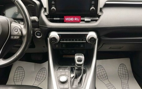 Toyota RAV4, 2021 год, 3 850 000 рублей, 14 фотография