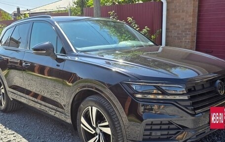Volkswagen Touareg III, 2018 год, 4 450 000 рублей, 5 фотография
