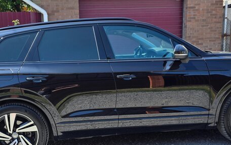 Volkswagen Touareg III, 2018 год, 4 450 000 рублей, 6 фотография